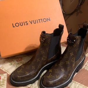 Louis Vuitton Beaubourg Boots